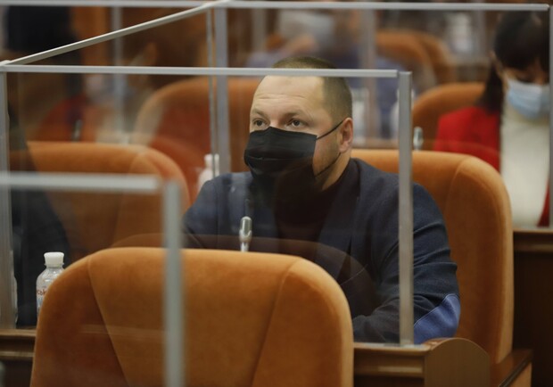 Ни пошептаться, ни анекдот не рассказать: в Днепре депутатов "изолировали" друг от друга - фото с сайта горсовета