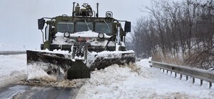 Снежные заносы: сколько человек спасли на дорогах Одесской области за время непогоды 