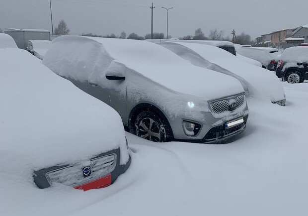 Львов завалило снегом: ждать ли такое в Днепре - фото предоставили Vgorode жители Львова