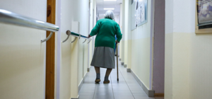 Проверки после пожара в доме престарелых: 36 пансионатов закрыли, около 20 оформляют документы