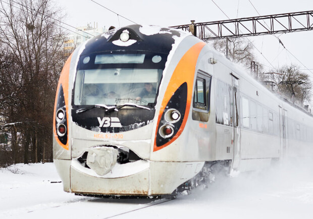 Между Запорожьем и Киевом появится скоростная железнодорожная линия. Фото: 