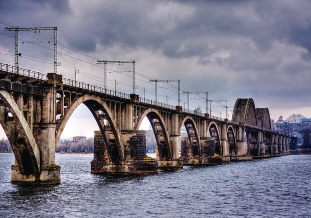 Мерефо-Херсонский мост - фото: wikipedia.org