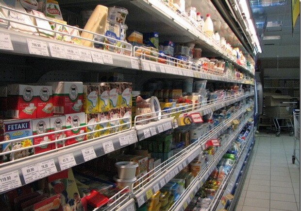 Согласно Меморандуму, в 457 магазинах в 132 городах 15 регионов Украины будут снижены цены на социально значимые группы товаров. Фото <a href=http://lifeglobe.net/media/entry/802/9261_3.jpg>lifeglobe.net</a>.
