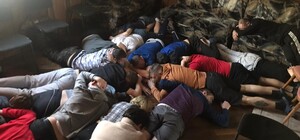 Били і не випускали у двір: на Львівщині викрили незаконні реабілітаційні центри