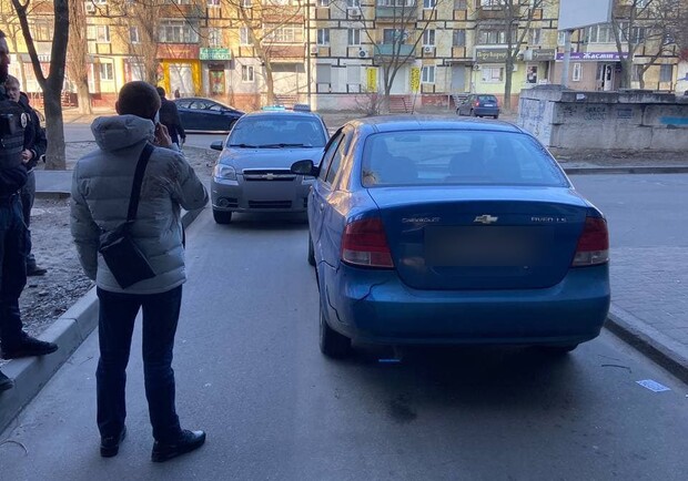 В Днепре мужчина стрелял в таксиста  - фото: fb Патрульна поліція Дніпропетровської області