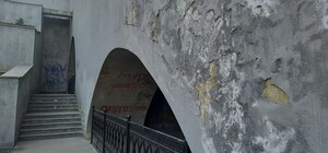 Снова нужна реставрация: как выглядит Потемкинская лестница после зимы