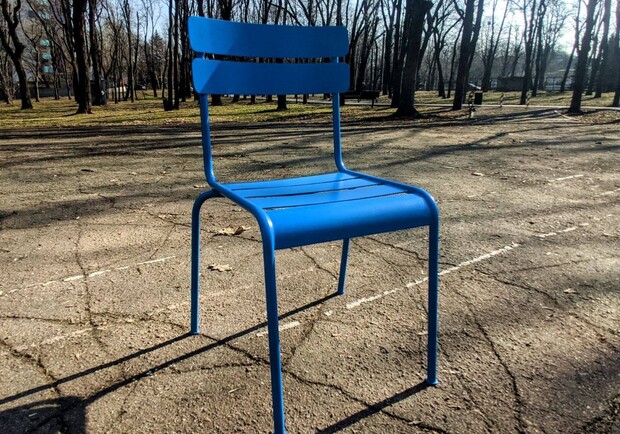 Для концертов в карантин: в Днепре появится уличная сцена со стульями - фото fb Сергей Белый