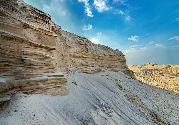 В Днепре появилась песчаная пустыня - фото: fb Александра Пасечника