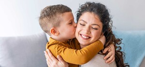 День матері 2021: коли і як святкувати, традиції та привітання