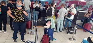 Без объяснения причин: харьковчане третий день не могут улететь с Кипра