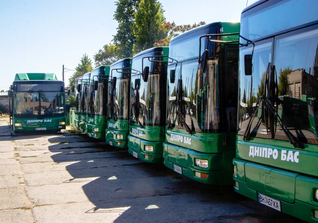 На два маршрута в Днепре выйдут большие автобусы - фото: dniprorada.gov.ua