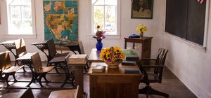 Дошутился: в Telegram-чате подросток угрожал устроить в школе на Троещине 