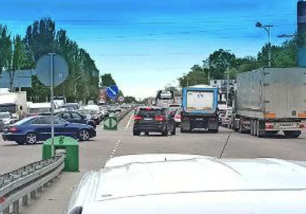Оборвались провода: на Запорожском шоссе огромная пробка - фото TG-канал ДТП Пробка Днепра