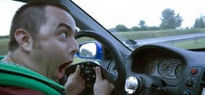 Был под кайфом: в Запорожье инструктор по вождению ездил без прав