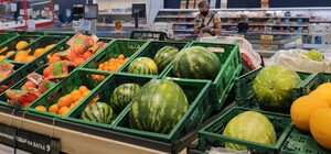 Что по ценам: в Запорожье начали продавать арбузы