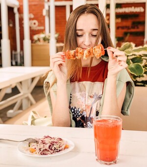 Бюджетный обед: где в Одессе можно поесть за 100 гривен