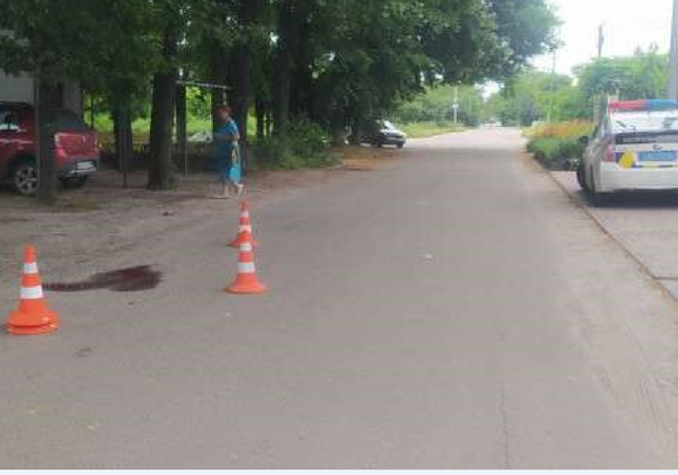 В Днепре авто трижды переехало женщину-пешехода - фото: пресс-служба патрульной полиции Днепропетровской области