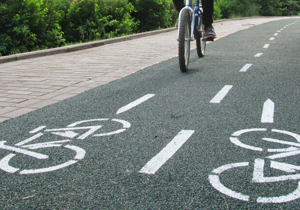 В Днепре появится около 300 километров велодорожек - фото: bzh.life