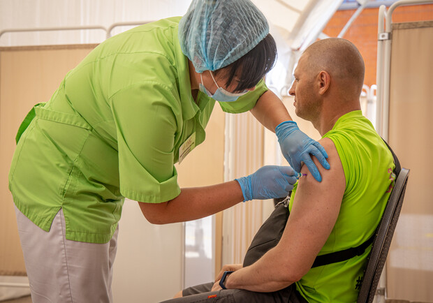 Кому и где в Днепре будут делать прививки вакциной Pfizer - фото: adm.dp.gov.ua