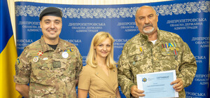 Отдохнут физически и морально: в ДнепрОГА ветеранам АТО вручили путевки в санаторий