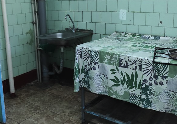 С тараканами и грязными туалетами: в каком состоянии общежития вузов Днепра - фото Суспільне