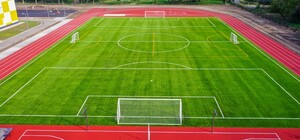 В Перещепино финиширует модернизация школьного стадиона