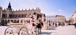 Польща дозволила в'їзд українським туристам: правила і документи