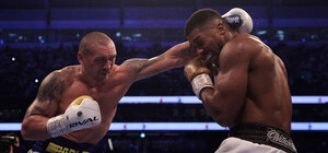 Четыре чемпионских титула: Александр Усик одержал победу над Энтони Джошуа 