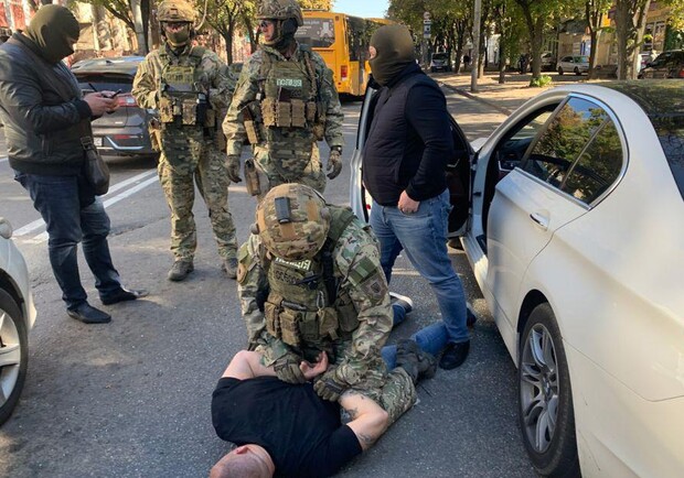 Со спецназом: задержали причастных к резонансному убийству в Днепре - фото ГУНП Днепропетровской области