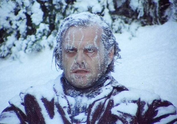Одевайтесь тепло: в Днепре ожидаются заморозки - фото: кадр из фильма "Сияние"