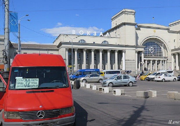 "Полетела по салону": днепрянка получила травму в маршрутке - фото: ilovemir.org
