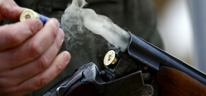 Попросил копов забрать его тело недалеко от дома: в Днепре застрелился мужчина