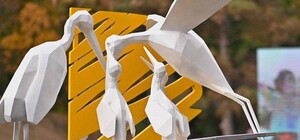 Для защиты аистов: в парке Победы открыли новый арт-объект