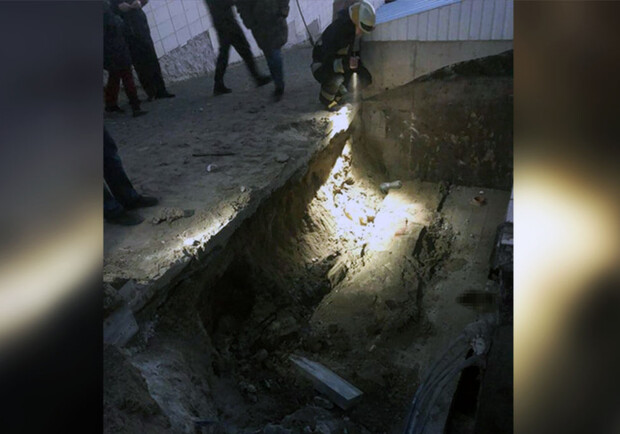 Раздавила насмерть: под Днепром на подростка упала железобетонная плита - фото: ГСЧС