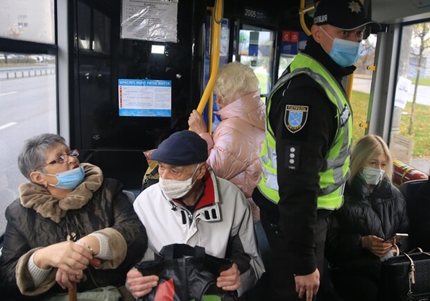 В Днепре проверяют, как горожане соблюдают карантин - фото: dniprorada.gov.ua