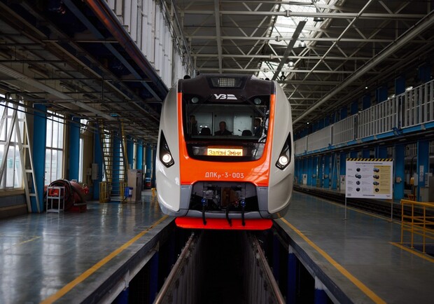 Когда в Днепре запустят современные поезда City Express - фото: president.gov.ua