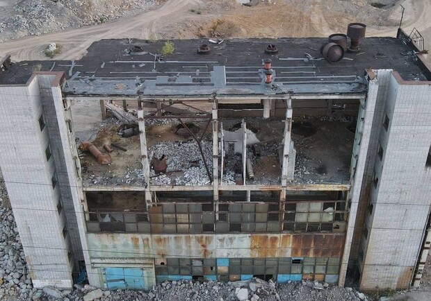 В Днепре взорвали метизный завод - фото: instagram.com/dnipro.air