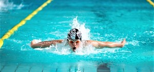 Юный спортсмен из Запорожья стал двукратным чемпионом Украины по плаванию