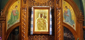 У львівському храмі виставили унікальну ікону Матері Божої