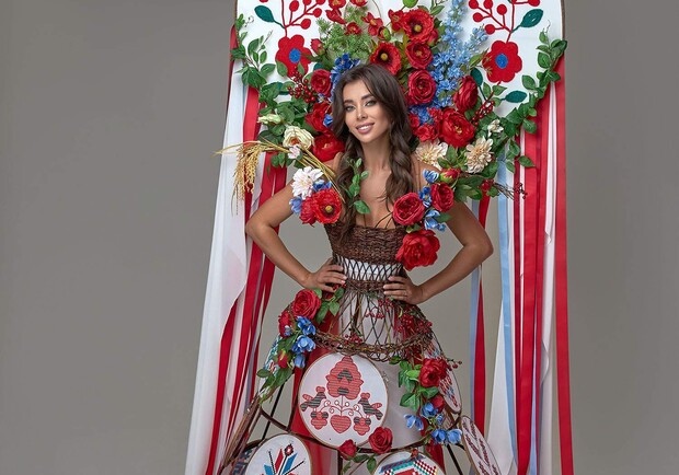 Наряд днепрянки Анны Неплях на финал "Мисс Вселенная" заподозрили в плагиате. 