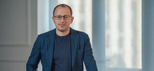 Пока наше местное самоуправление напоминает движущийся по неровной дороге не очень исправный автобус, - Геннадий Гуфман