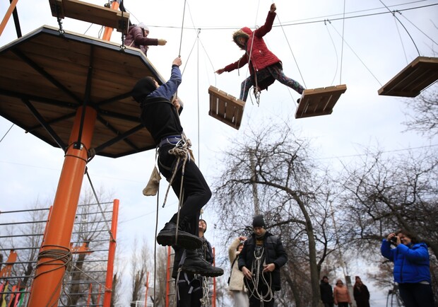 В Днепре появился детский веревочный парк 