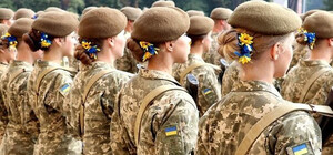 Минобороны сократило список профессий в приказе о постановке женщин на воинский учет