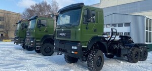На Полтавщине выпустили первую партию седельных тягачей КрАЗ для Минобороны