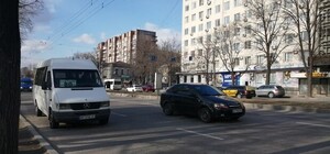 В Запорожье ищут перевозчиков на два десятка городских маршрутов