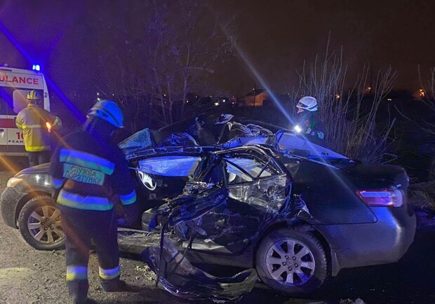 На Криворожском шоссе произошло тройное ДТП: пятеро пострадавших - 