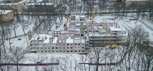 Зривав терміни і не виконував зобов'язань: із підрядником, який будував Харківський онкоцентр, розірвали договір