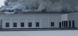 У Харкові — пожежа у виробничій будівлі