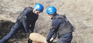 В Одессе на Молдаванке нашли снаряд, а в области авиабомбу 