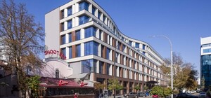 На Печерске старый цех завода 